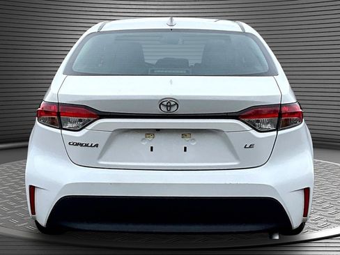 Used 2023 Toyota Corolla LE FWD image 5