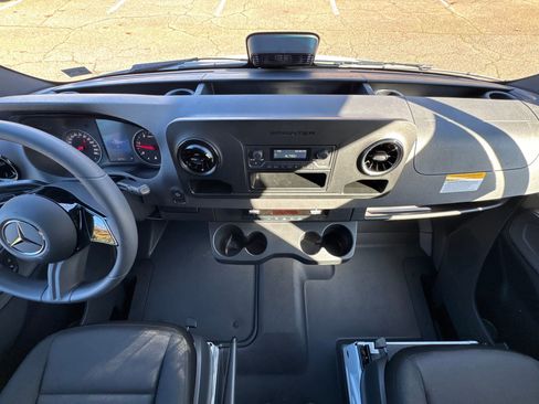 New 2026 Mercedes-Benz Sprinter 2500 image 18