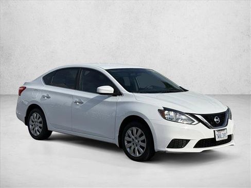 Used 2017 Nissan Sentra S FWD image 3