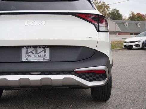 Used 2023 Kia Sportage LX image 15