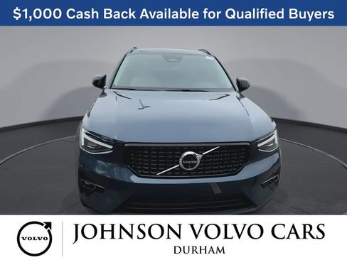 New 2026 Volvo XC40 B5 Plus w/ Protection Package Premier AWD/4WD image 3