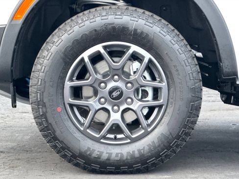 New 2025 Ford Ranger XLT w/ FX4 Off-Road Package AWD/4WD image 32