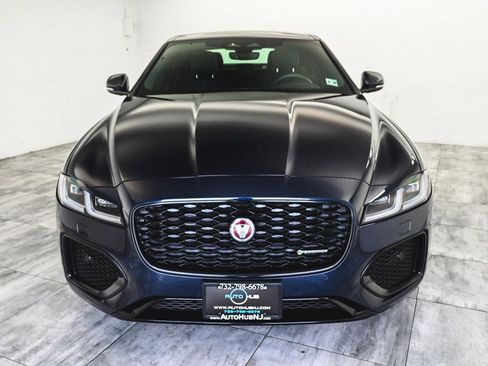 Used 2023 Jaguar XF R-Dynamic SE image 2