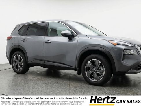 Used 2025 Nissan Rogue SV image 1
