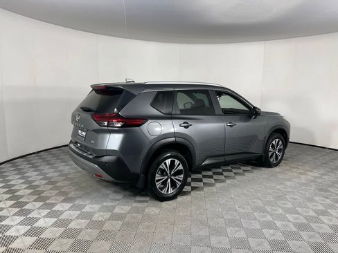 Used 2023 Nissan Rogue SV w/ SV Premium B Package image 7