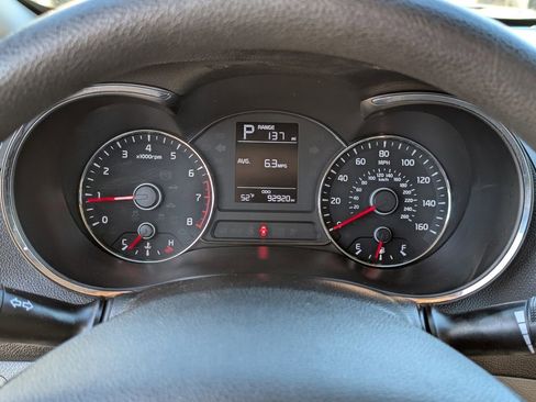 Certified 2017 Kia Forte LX image 22