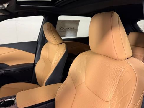 New 2026 Lexus RX 350h AWD/4WD image 17
