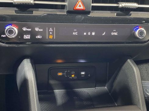 New 2026 Kia Sportage EX FWD image 29