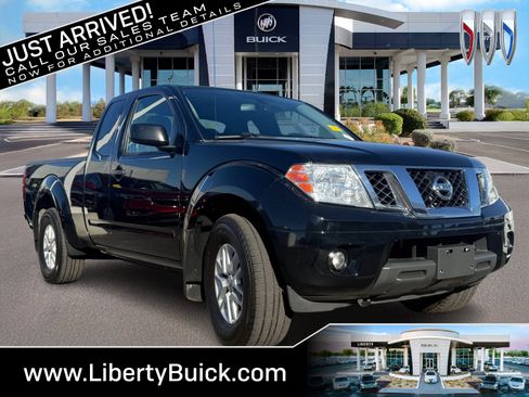 Used 2020 Nissan Frontier SV image 1