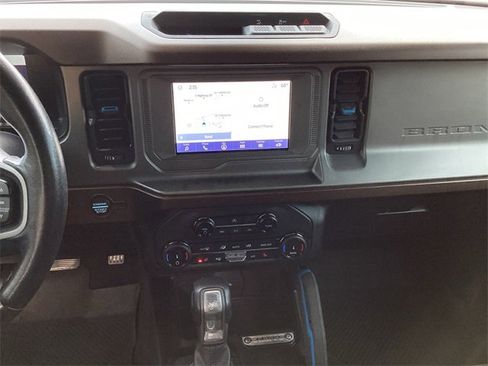 Used 2022 Ford Bronco Outer Banks image 11