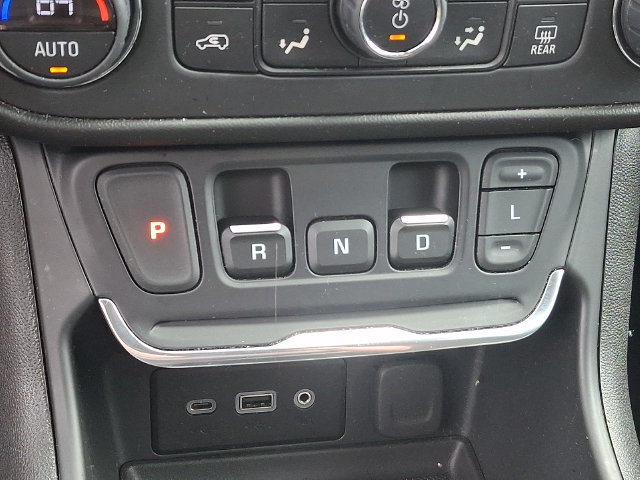 Used 2021 GMC Terrain SLE w/ Driver Convenience Package AWD/4WD image 12