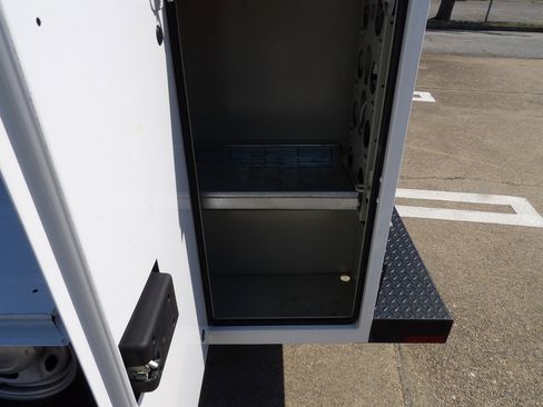 Used 2016 Ford F250 XL image 28