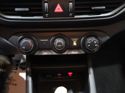 Used 2024 Kia Forte LXS image 28