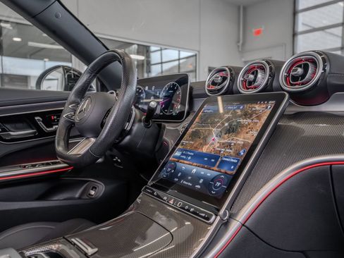 Used 2025 Mercedes-Benz CLE 300 4MATIC Cabriolet image 17