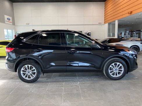 Used 2022 Ford Escape SE w/ Convenience Package image 4