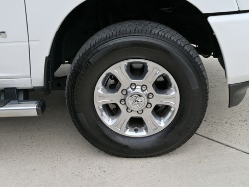 Used 2022 RAM 2500 Big Horn w/ Level C Equiment Group image 12