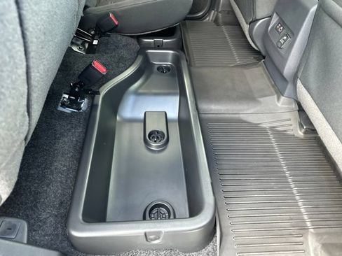 Used 2023 Nissan Frontier PRO-4X w/ Pro Convenience Package AWD/4WD image 22