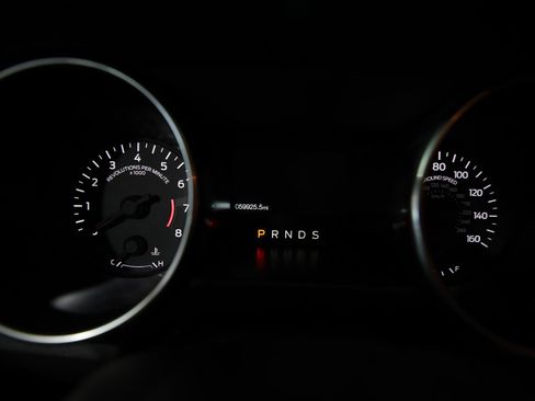 Used 2020 Ford Mustang Premium image 17