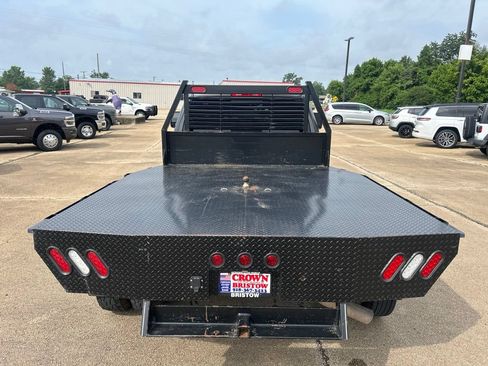 Used 2024 RAM 3500 Tradesman w/ Chrome Appearance Group AWD/4WD image 3