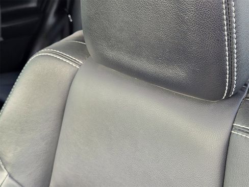 Used 2018 Toyota RAV4 Limited image 14