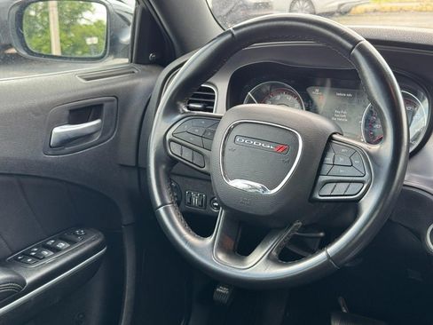 Used 2023 Dodge Charger SXT RWD image 14