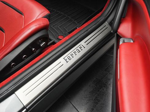 Used 2018 Ferrari GTC4Lusso V12 image 53