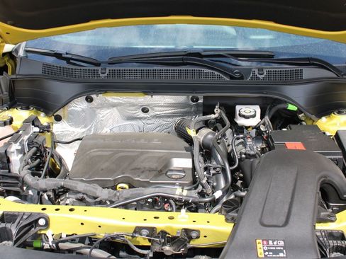 Used 2025 Chevrolet Trax RS w/ Driver Confidence Package image 23