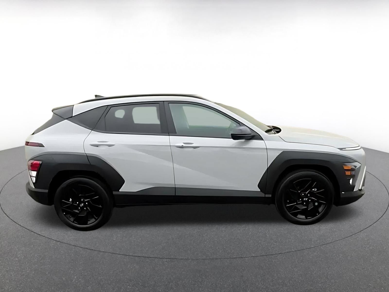 Used 2026 Hyundai Kona SEL Sport FWD image 14