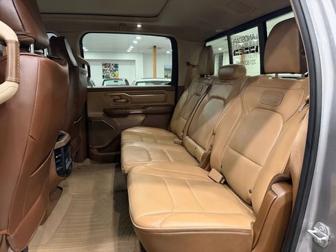 Used 2019 RAM 1500 Limited image 7