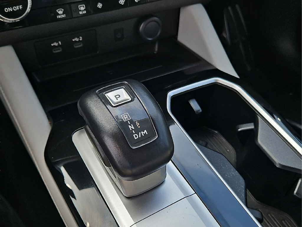 Used 2025 Mitsubishi Outlander SE AWD/4WD image 25