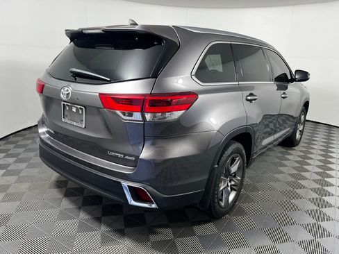 Used 2019 Toyota Highlander Limited Platinum image 5