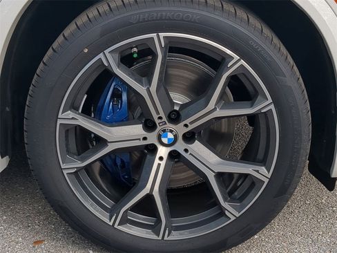 New 2026 BMW X5 xDrive40i w/ M Sport Package image 11