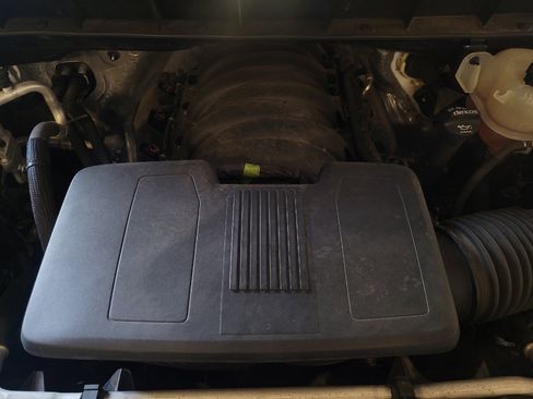 Used 2021 Chevrolet Silverado 1500 Custom Trail Boss AWD/4WD image 30