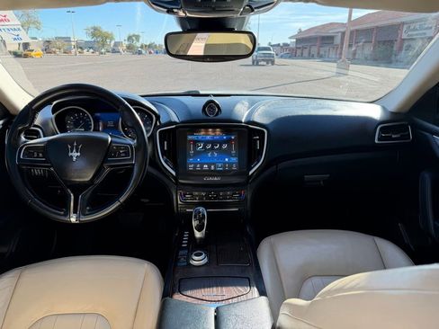 Used 2018 Maserati Ghibli S image 27