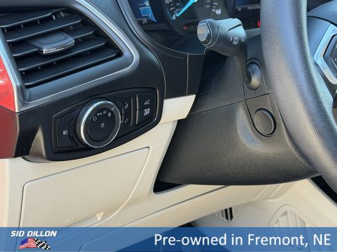 Used 2024 Ford Edge Titanium w/ Equipment Group 301A AWD/4WD image 14