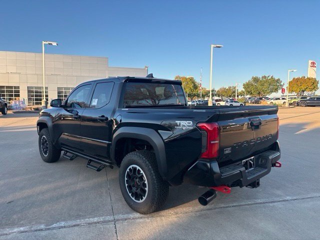 Used 2026 Toyota Tacoma TRD Off-Road AWD/4WD image 7
