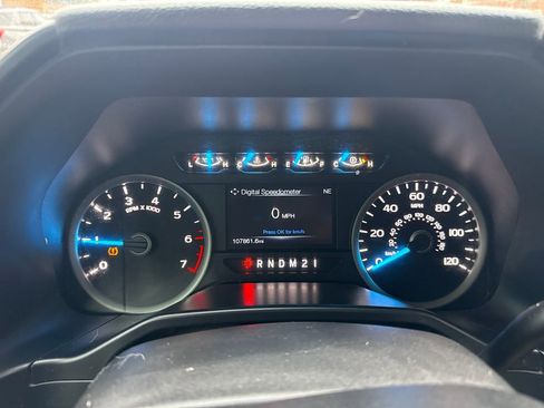 Used 2015 Ford F150 XLT w/ Equipment Group 302A Luxury image 16