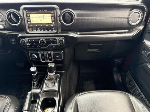 Used 2021 Jeep Gladiator Overland w/ Popular Equipment Package AWD/4WD image 26