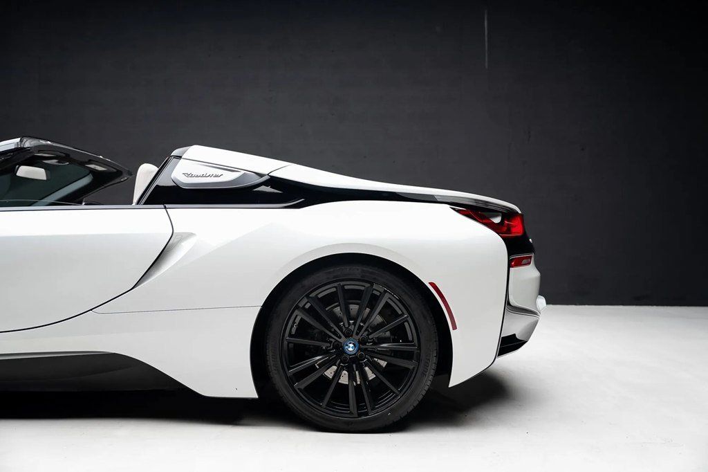 Used 2019 BMW i8 Roadster AWD/4WD image 19