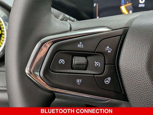 Used 2025 Chevrolet Trax LT w/ Driver Confidence Package FWD image 17