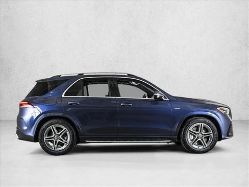 New 2026 Mercedes-Benz GLE 53 AMG 4MATIC image 4