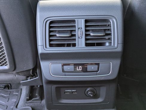 Used 2023 Audi SQ5 Premium Plus w/ Premium Plus Package image 24