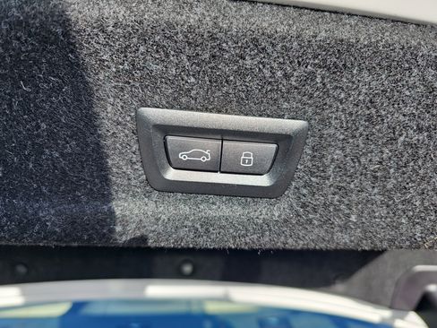 New 2025 BMW 330i xDrive Sedan w/ Premium Package image 14