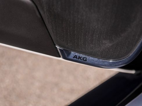 Certified 2025 Cadillac Escalade ESV Sport Platinum image 20