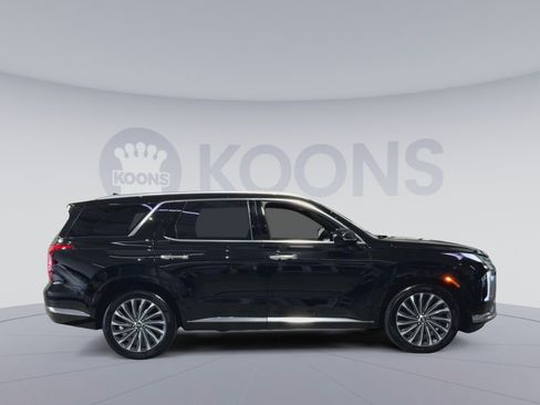 Used 2023 Hyundai Palisade Calligraphy w/ Cargo Package AWD/4WD image 12