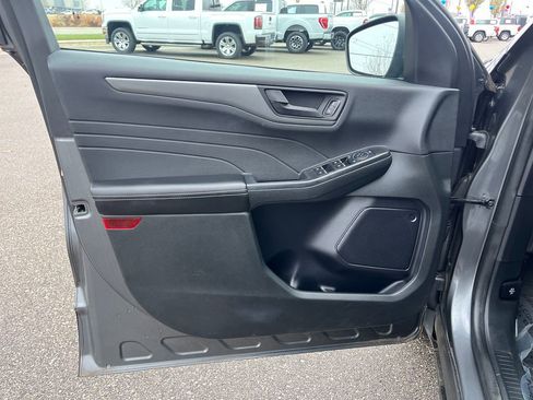 Used 2023 Ford Escape Active image 13