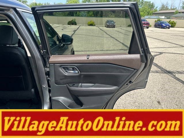 Used 2021 Nissan Rogue SL w/ Premium Package AWD/4WD image 38