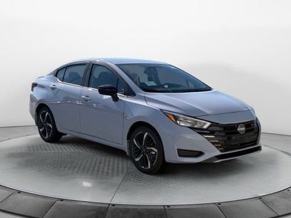 New 2025 Nissan Versa SR w/ Trunk Package