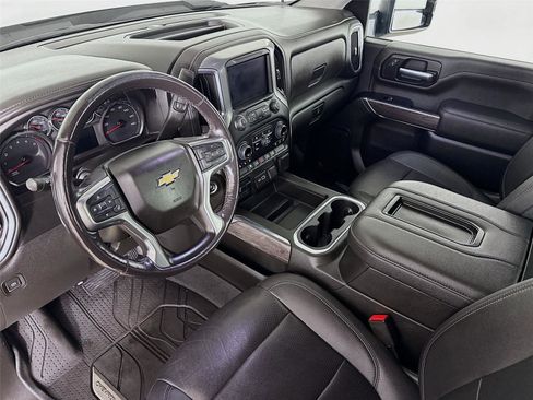 Used 2022 Chevrolet Silverado 2500 LTZ w/ LTZ Convenience Package image 11