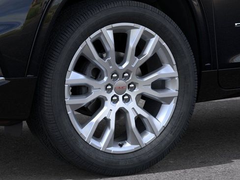 New 2026 GMC Acadia Denali w/ Super Cruise Package image 9